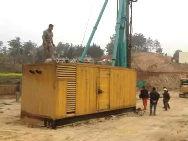 科尔沁如何判断水冷式机油散热器密封件是否需要更换?